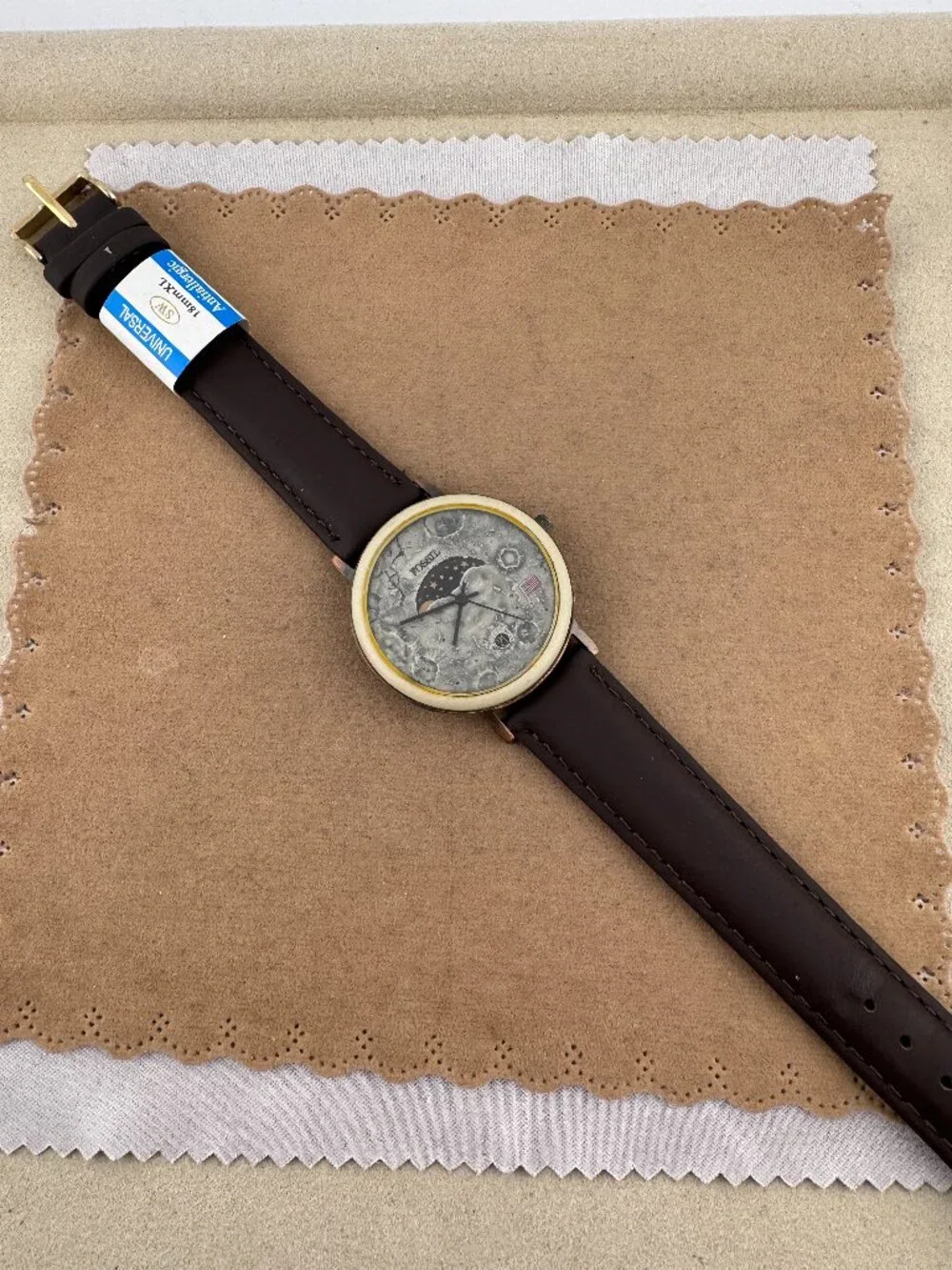 Fossil vintage fm